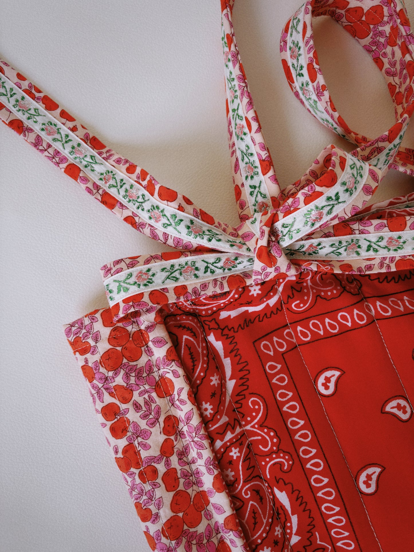 Boren Bandana Bag (CHERRY)