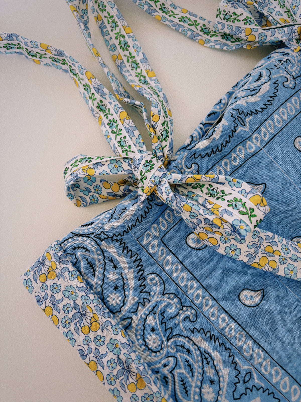 Boren Bandana Bag (STREAM)