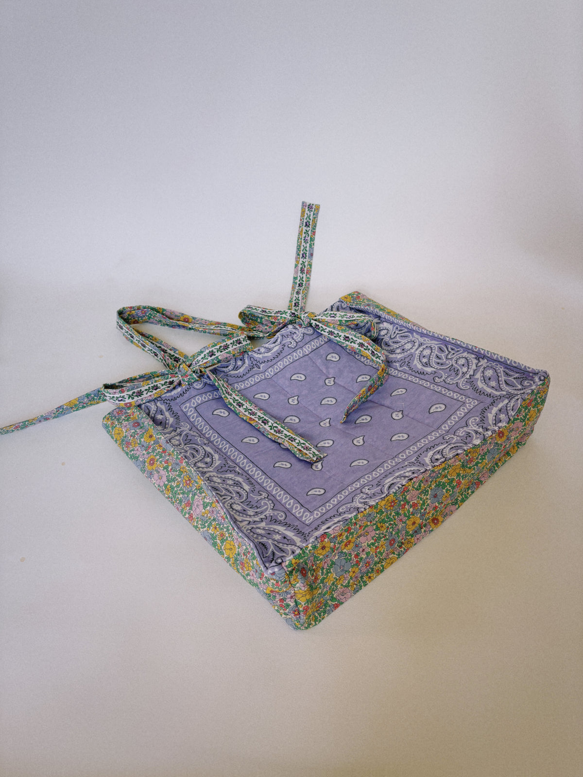 Boren Bandana Bag (LILAC)