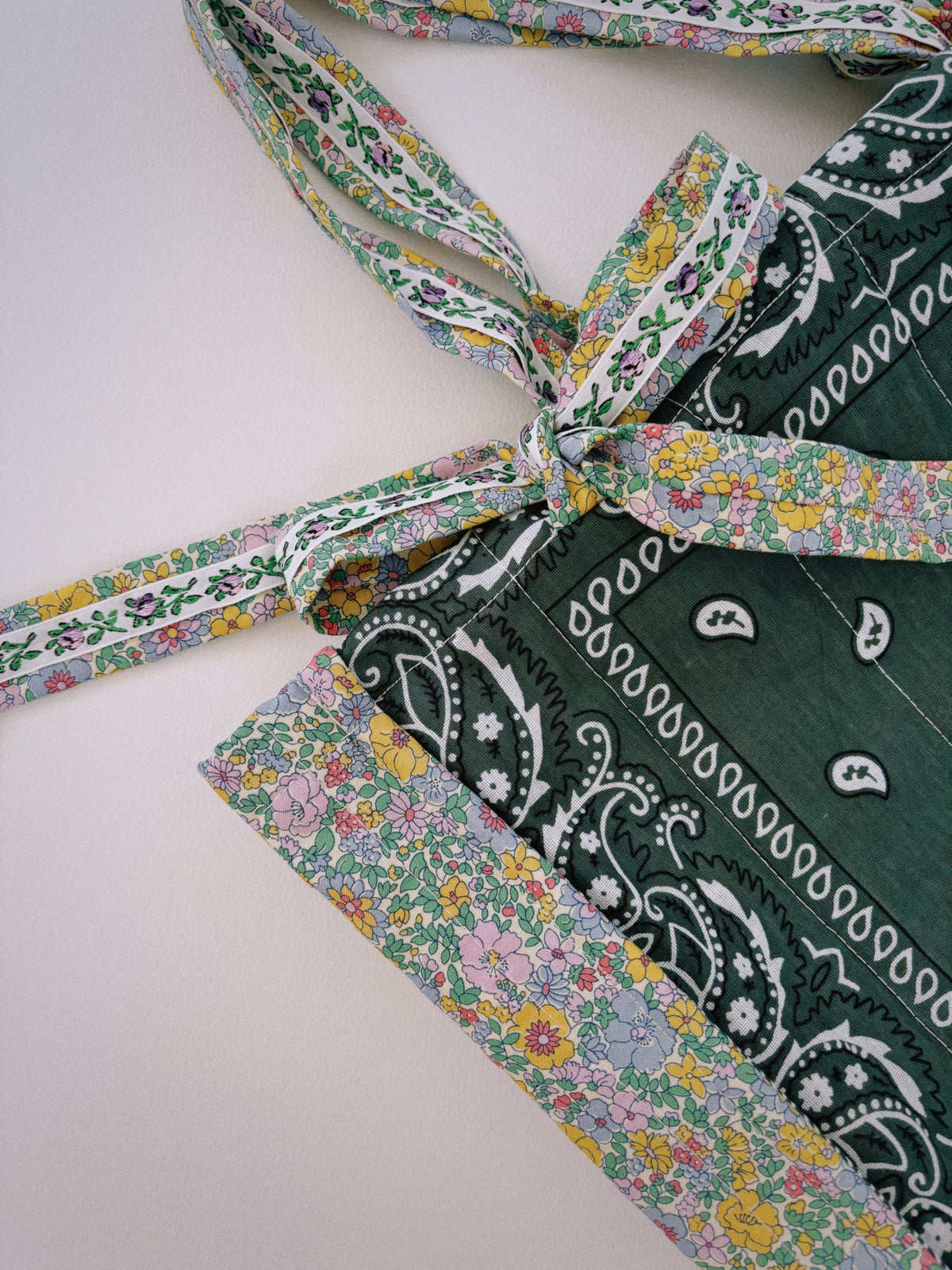 Boren Bandana Bag (MOSS)